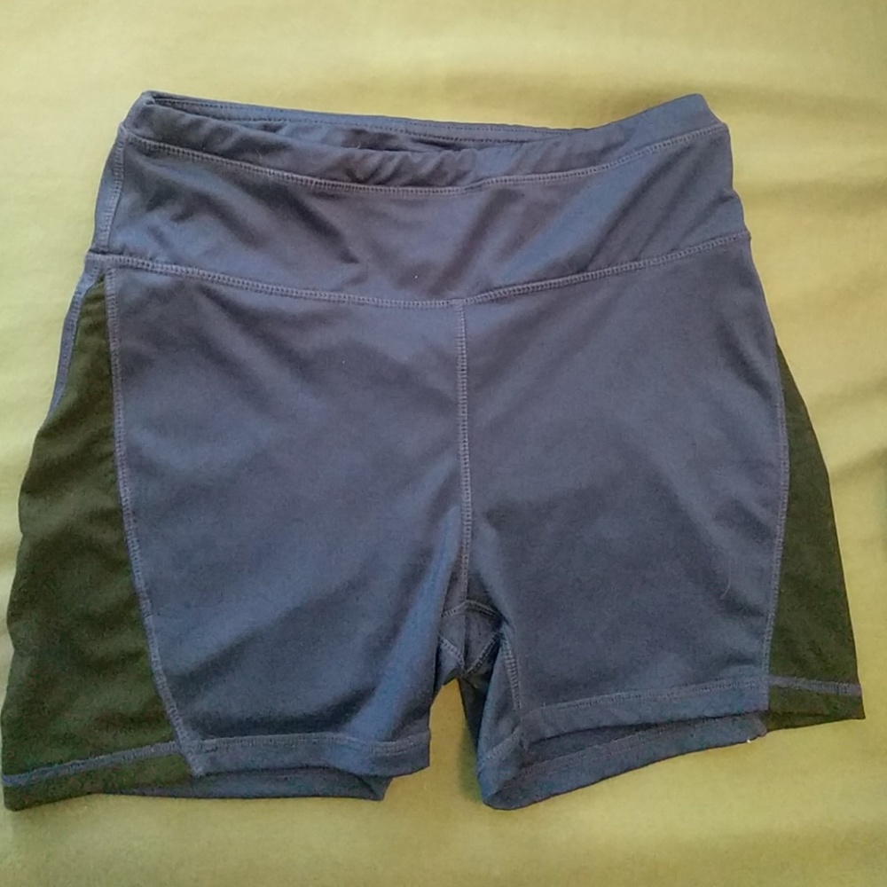 Exercise shorts